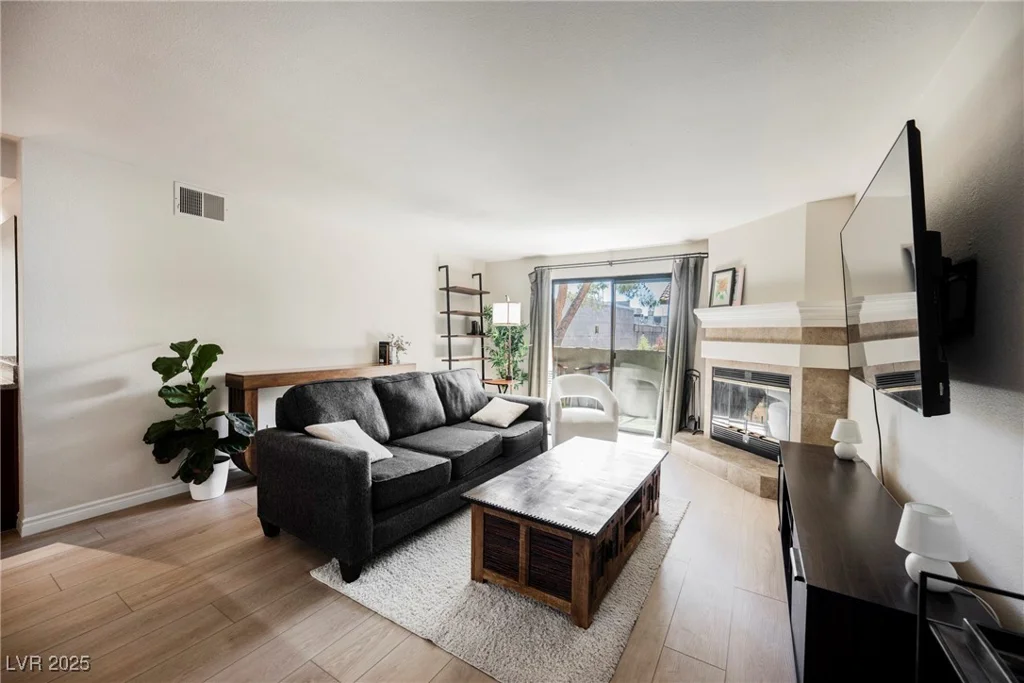 2451 Rainbow, Las Vegas, NV 89108