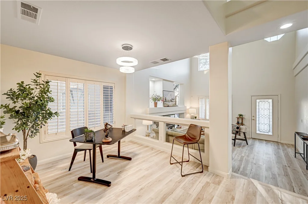 10921 Calcedonian, Las Vegas, NV 89141
