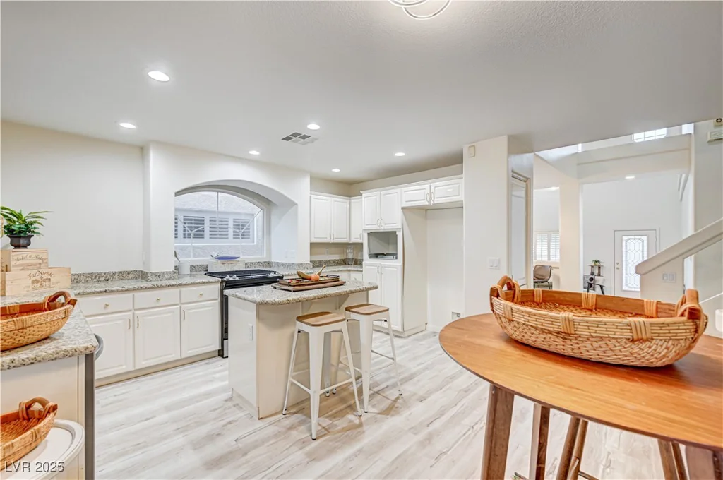 10921 Calcedonian, Las Vegas, NV 89141