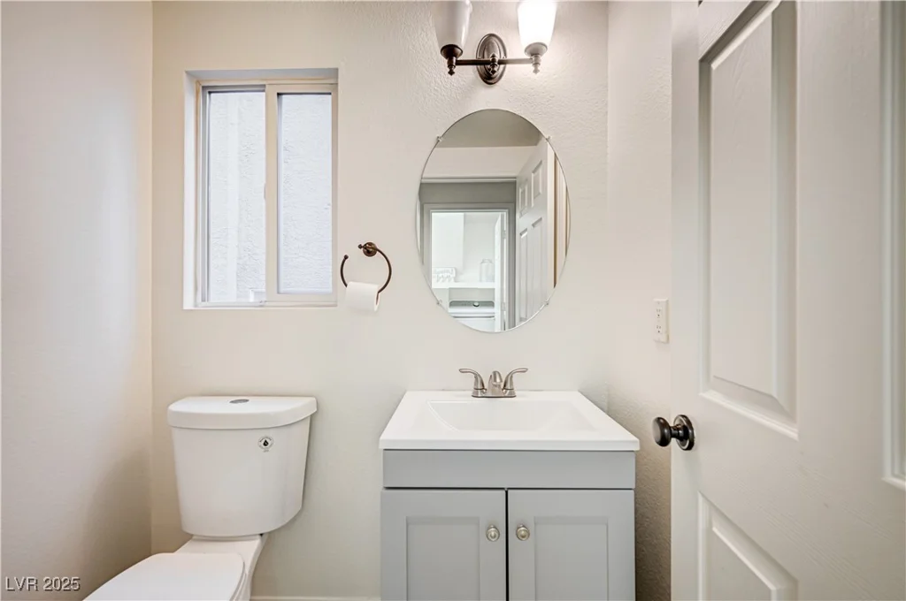 10921 Calcedonian, Las Vegas, NV 89141