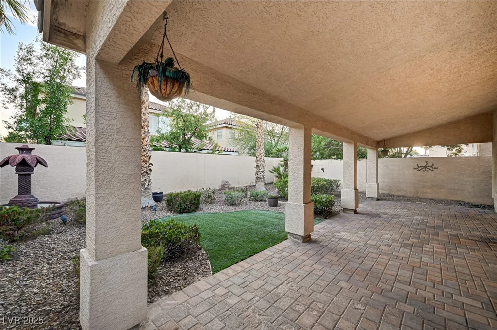 10921 Calcedonian, Las Vegas, NV 89141