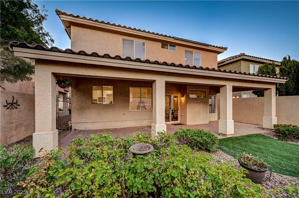 10921 Calcedonian, Las Vegas, NV 89141