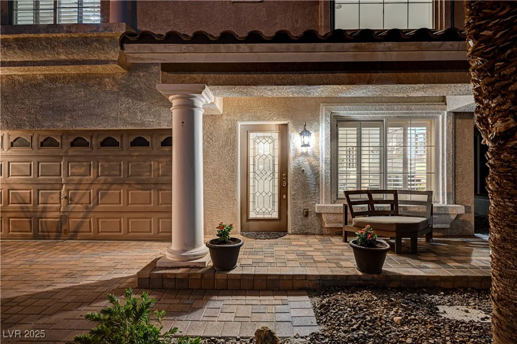 10921 Calcedonian, Las Vegas, NV 89141