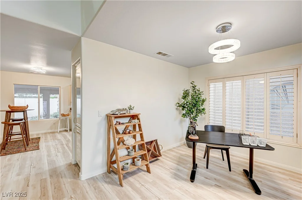 10921 Calcedonian, Las Vegas, NV 89141