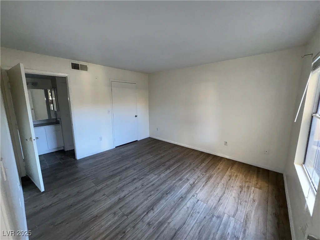 2300 Silverado Ranch, Las Vegas, NV 89183
