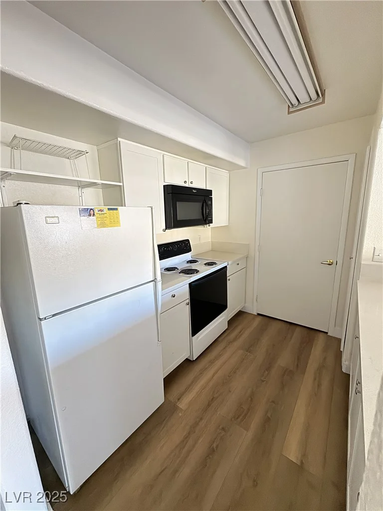 2300 Silverado Ranch, Las Vegas, NV 89183
