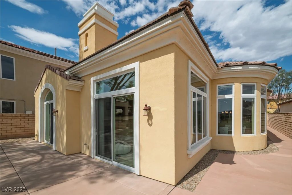 32 Cerchio Basso, Henderson, NV 89011