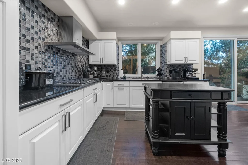 7960 Bermuda Dunes, Las Vegas, NV 89113