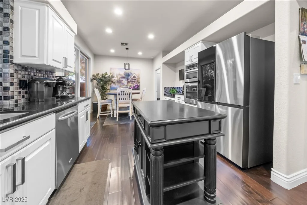 7960 Bermuda Dunes, Las Vegas, NV 89113