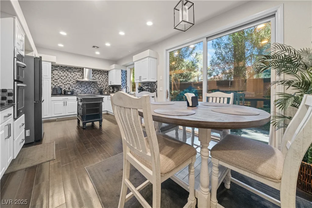 7960 Bermuda Dunes, Las Vegas, NV 89113