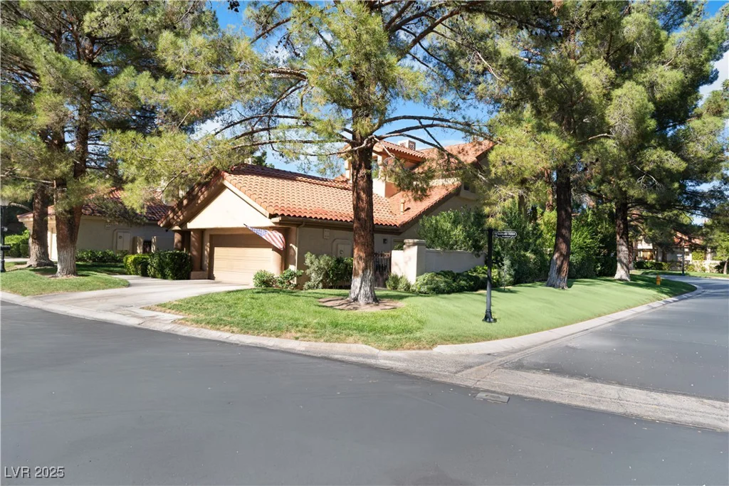 7960 Bermuda Dunes, Las Vegas, NV 89113