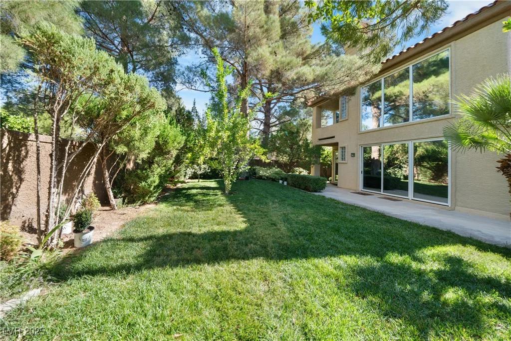 7960 Bermuda Dunes, Las Vegas, NV 89113