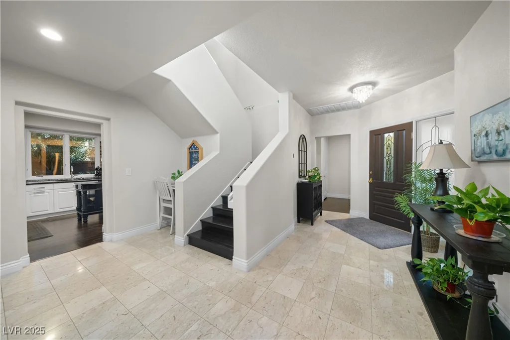 7960 Bermuda Dunes, Las Vegas, NV 89113