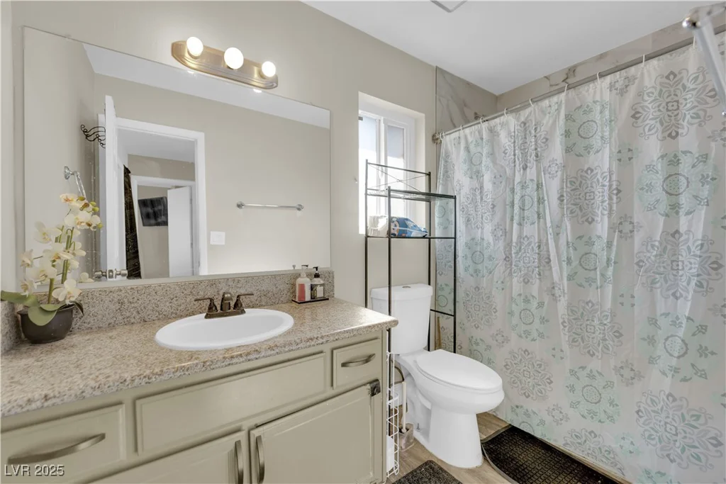 3993 Gulliver, Las Vegas, NV 89115