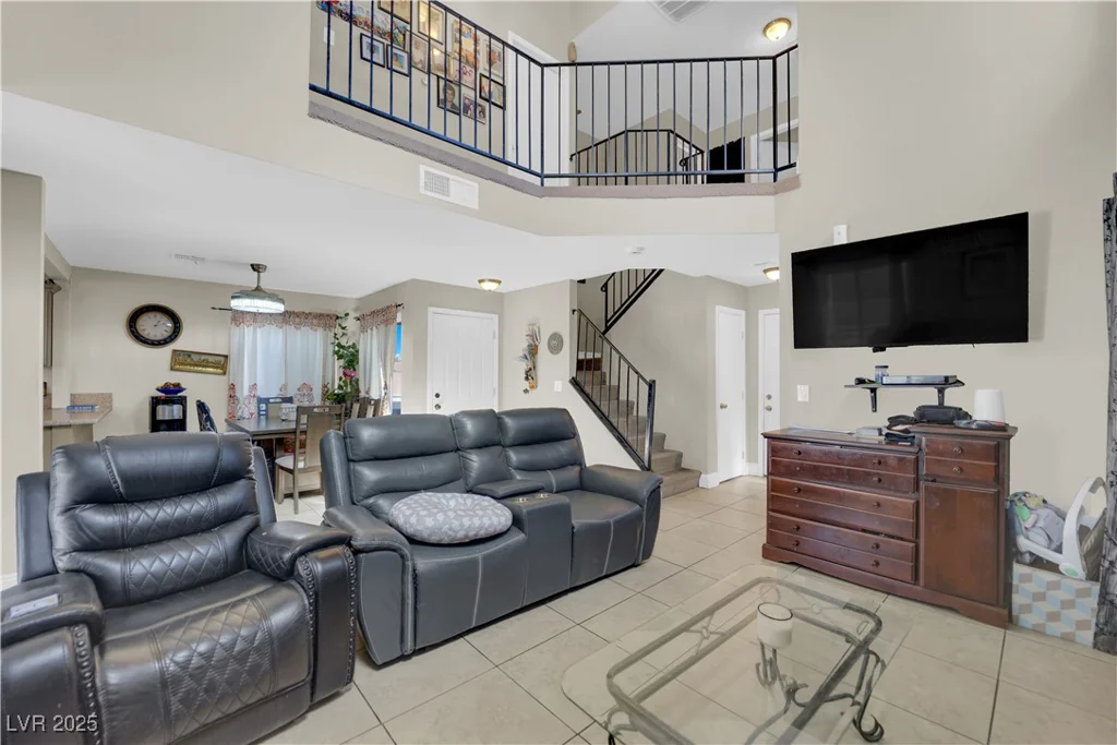 3993 Gulliver, Las Vegas, NV 89115