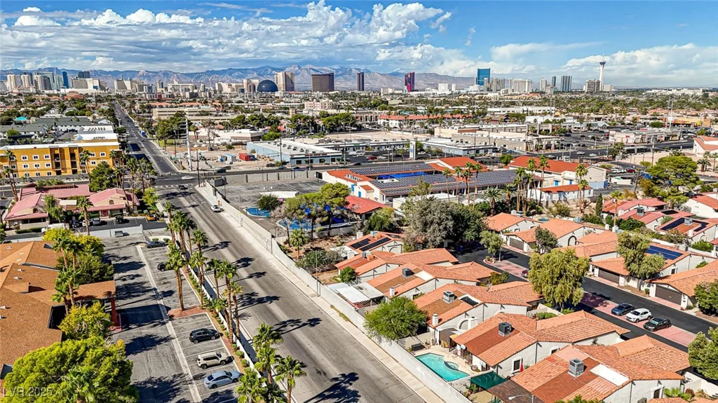 2475 Swan, Las Vegas, NV 89121