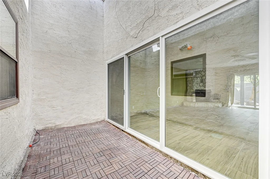 2475 Swan, Las Vegas, NV 89121