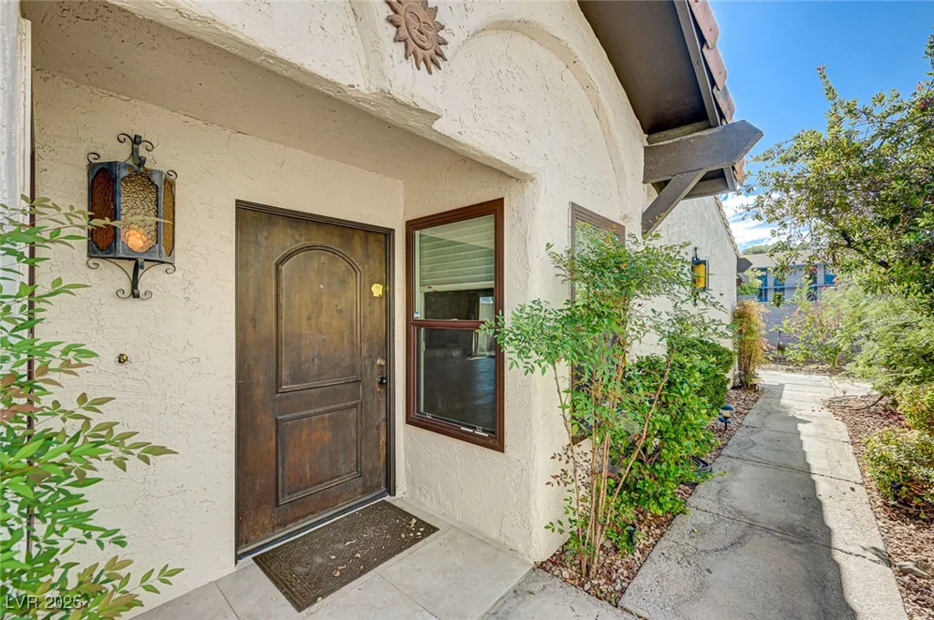 2475 Swan, Las Vegas, NV 89121
