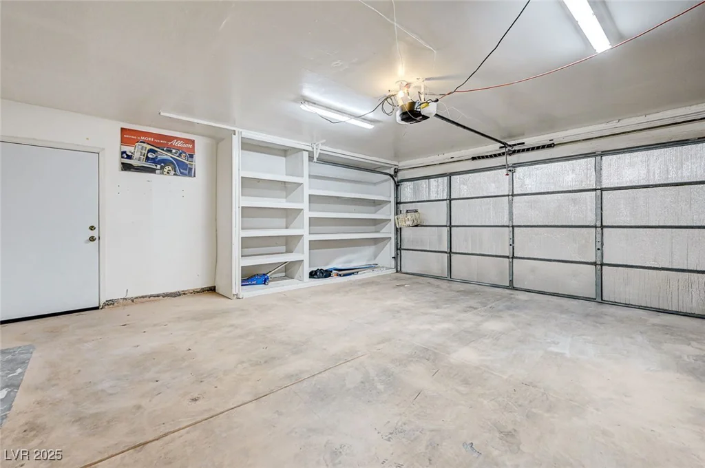 2475 Swan, Las Vegas, NV 89121