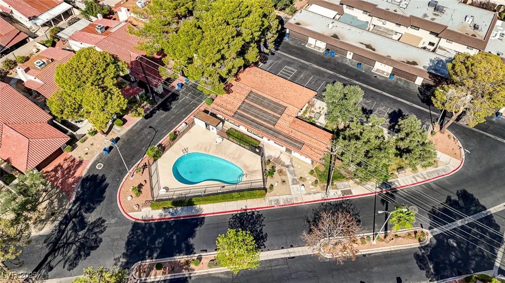 2475 Swan, Las Vegas, NV 89121