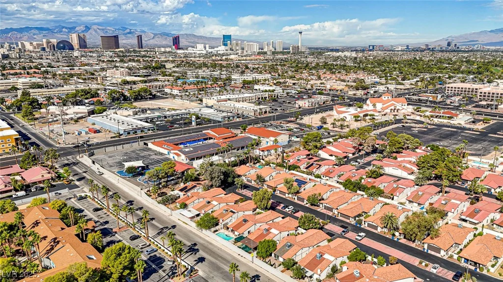2475 Swan, Las Vegas, NV 89121