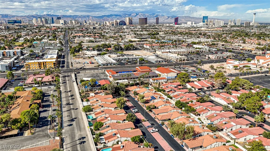 2475 Swan, Las Vegas, NV 89121