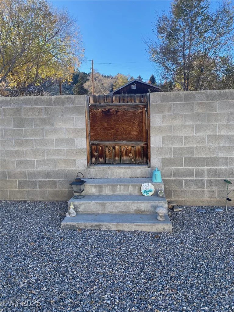 735 Canyon Street, Ely, NV 89301