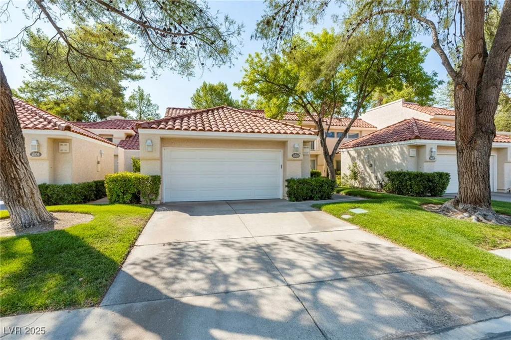6976 Emerald Springs, Las Vegas, NV 89113