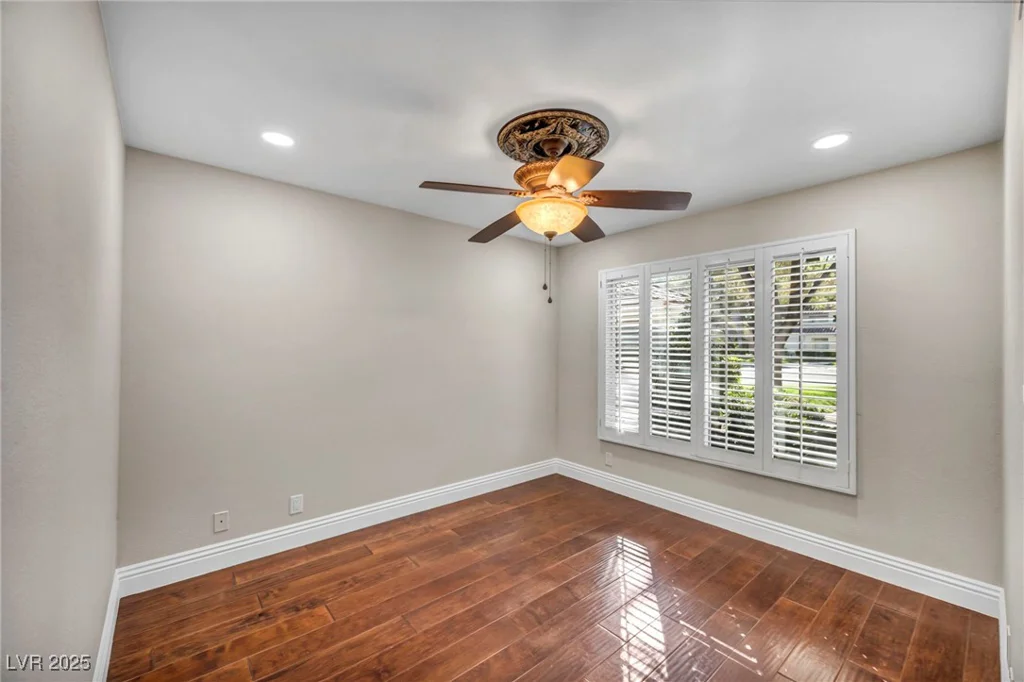 6976 Emerald Springs, Las Vegas, NV 89113