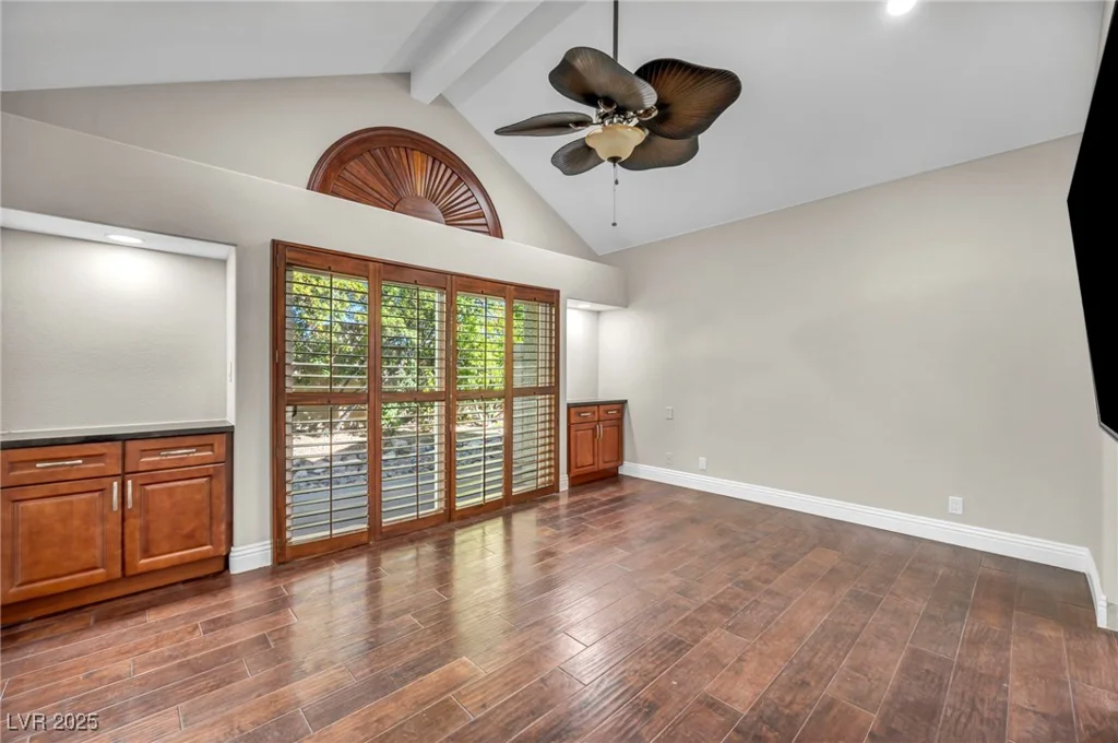 6976 Emerald Springs, Las Vegas, NV 89113