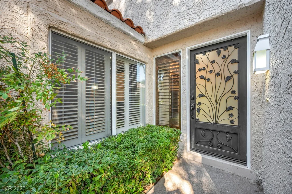 6976 Emerald Springs, Las Vegas, NV 89113