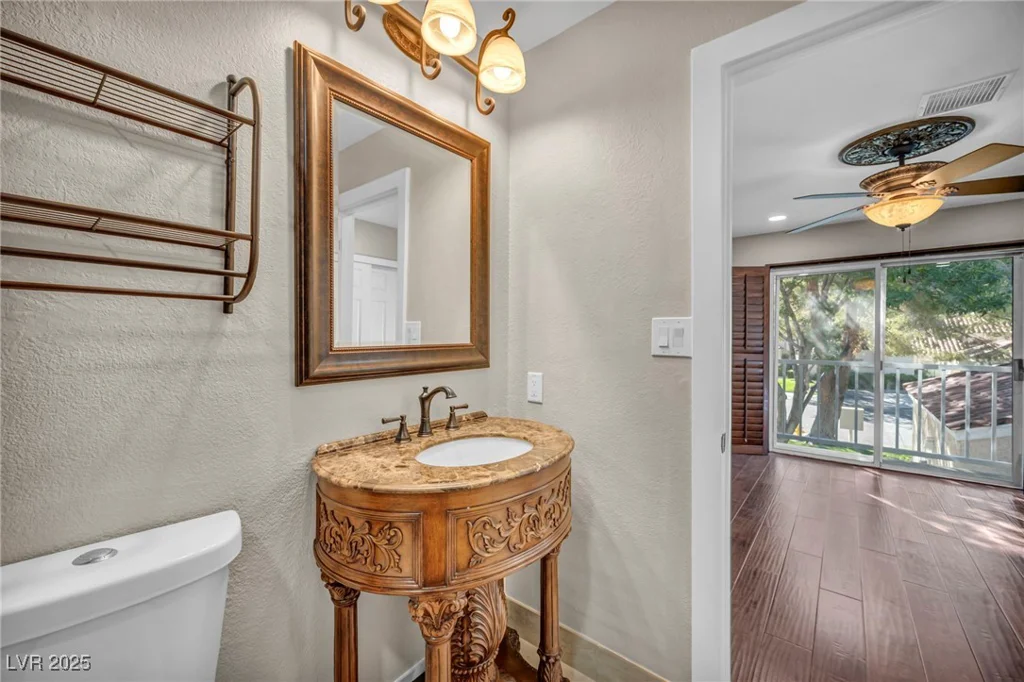 6976 Emerald Springs, Las Vegas, NV 89113