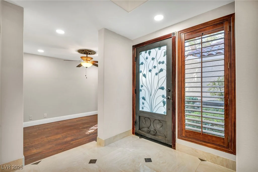6976 Emerald Springs, Las Vegas, NV 89113
