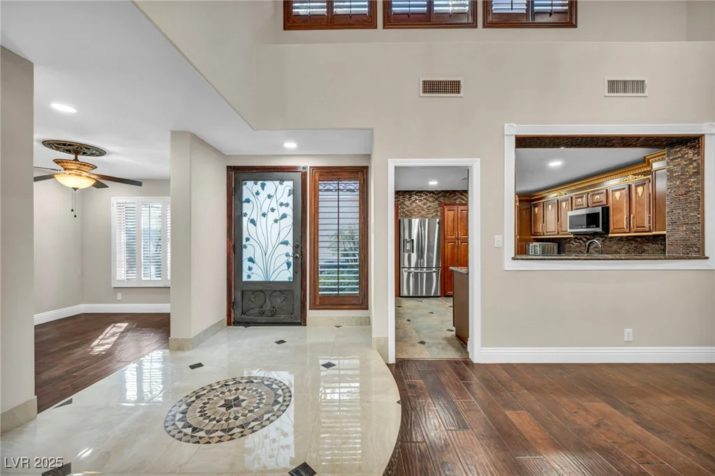 6976 Emerald Springs, Las Vegas, NV 89113
