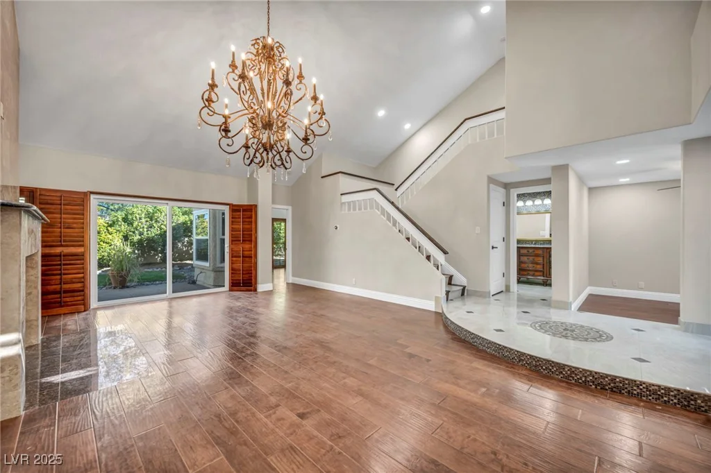 6976 Emerald Springs, Las Vegas, NV 89113