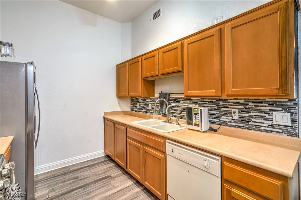 8805 Jeffreys, Las Vegas, NV 89123