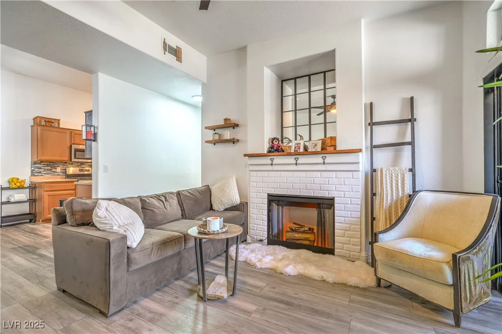 8805 Jeffreys, Las Vegas, NV 89123