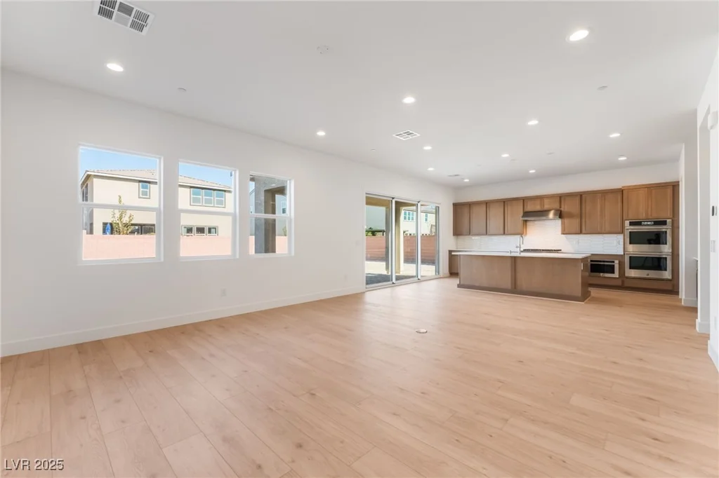 5924 Flowering Hill, Las Vegas, NV 89131