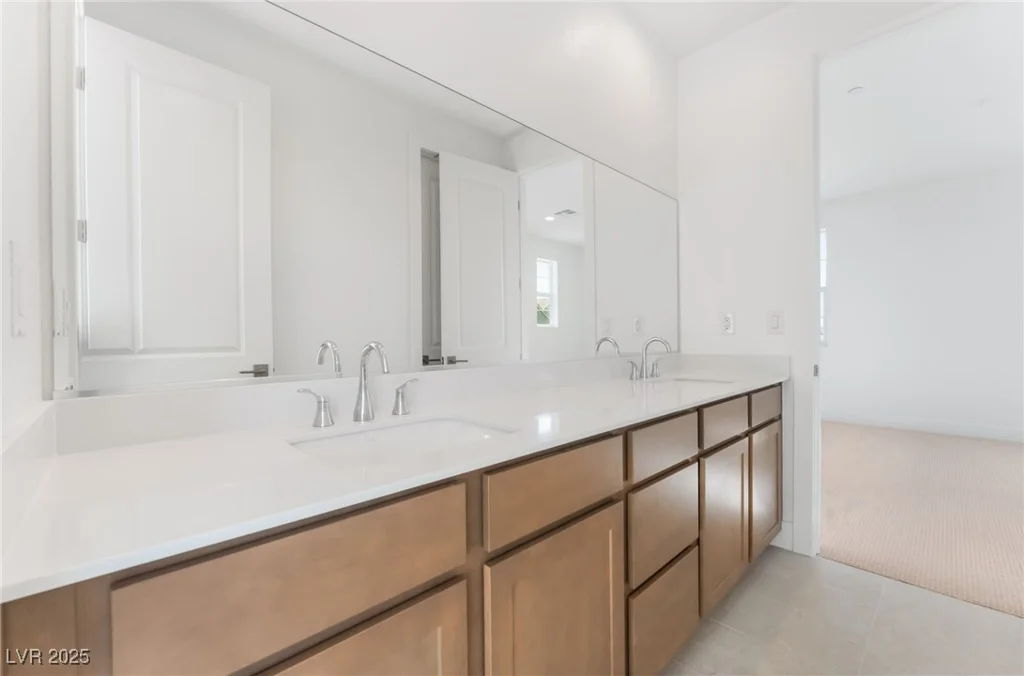 5924 Flowering Hill, Las Vegas, NV 89131