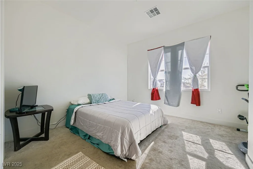 5714 Kings Bluff, Las Vegas, NV 89131