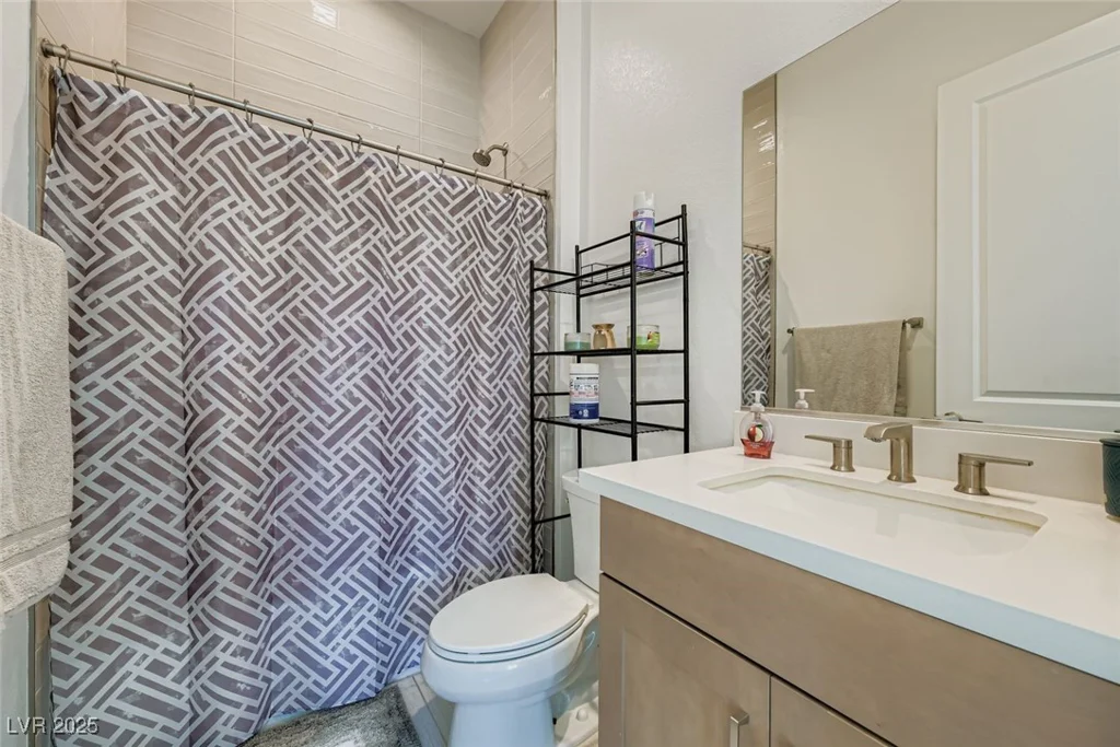 5714 Kings Bluff, Las Vegas, NV 89131