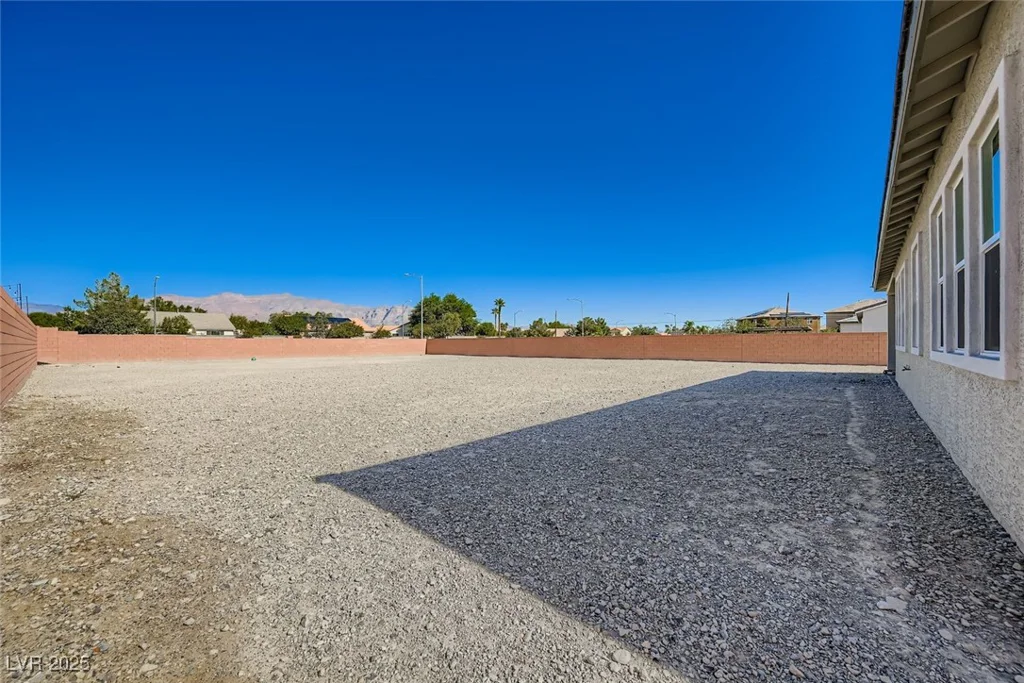 5714 Kings Bluff, Las Vegas, NV 89131