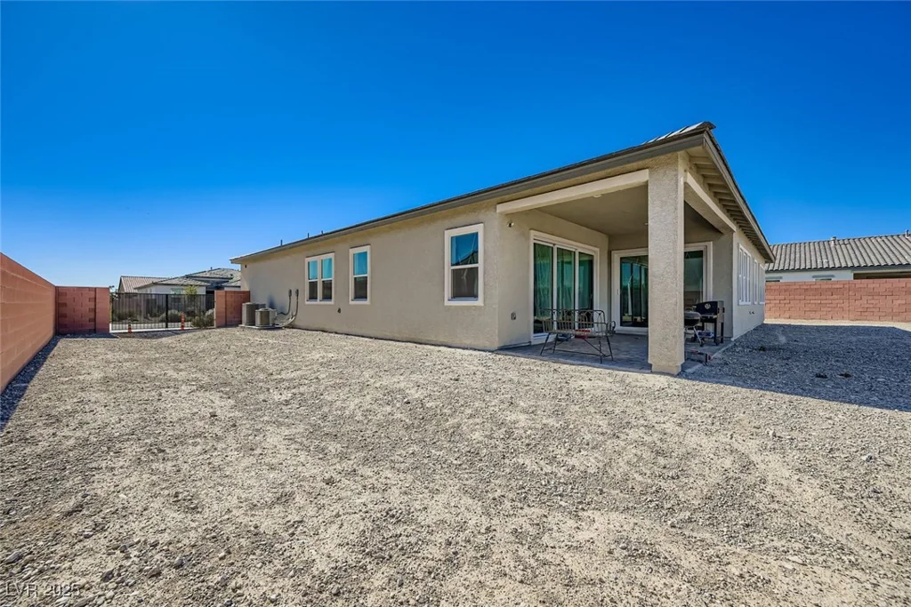5714 Kings Bluff, Las Vegas, NV 89131
