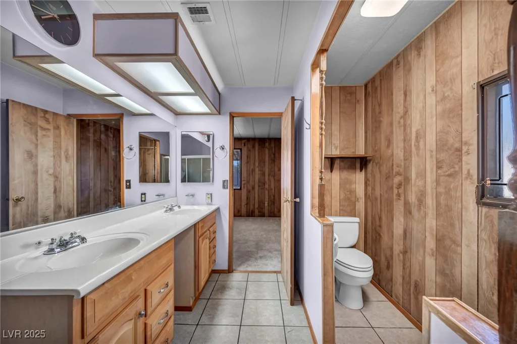 97 Sir George, Las Vegas, NV 89110