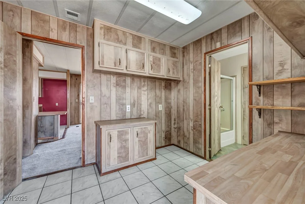 97 Sir George, Las Vegas, NV 89110