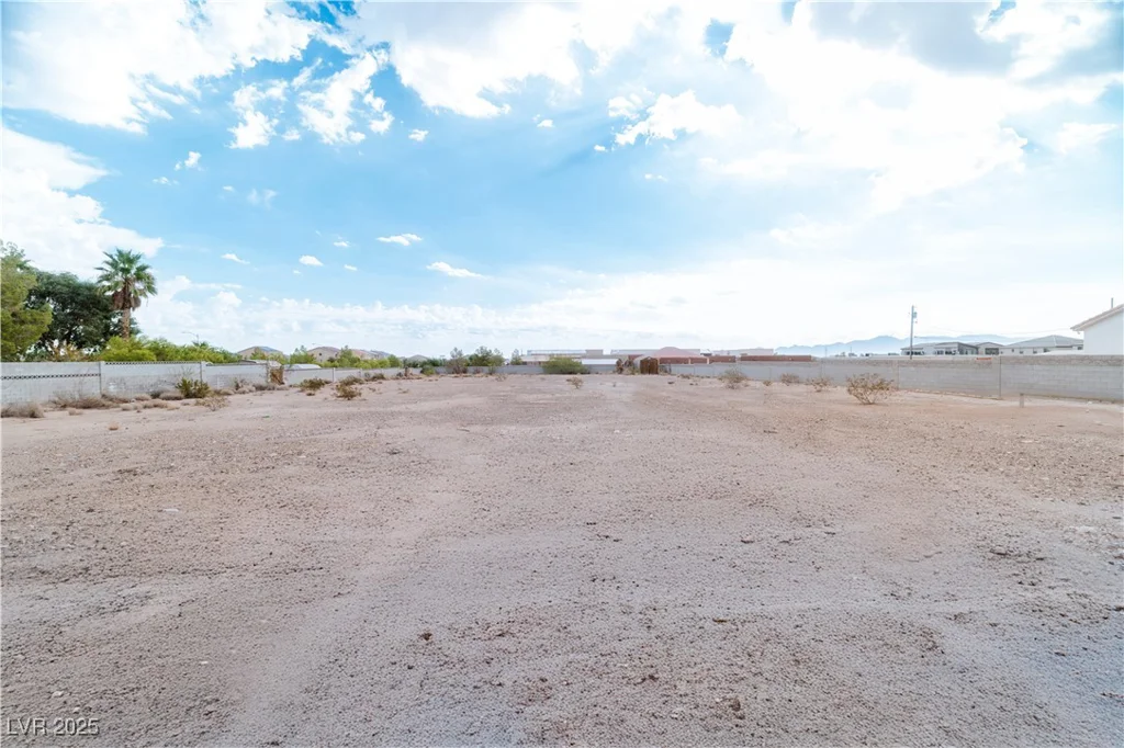 Redwood St, Las Vegas, NV 89139