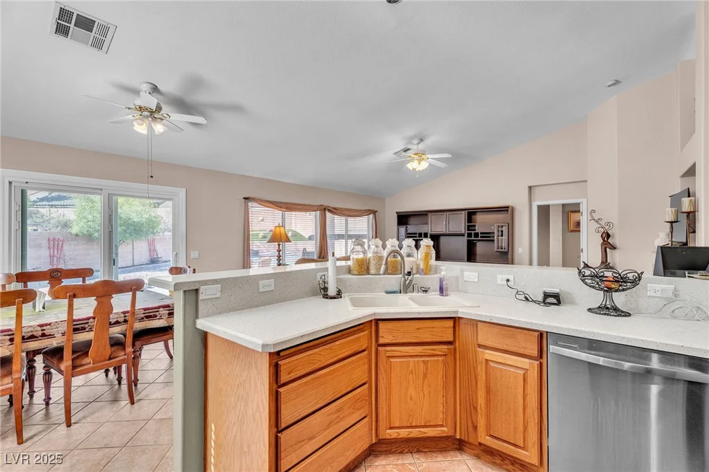 7925 High Stream, Las Vegas, NV 89131