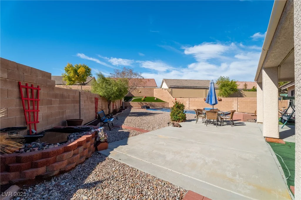 7925 High Stream, Las Vegas, NV 89131