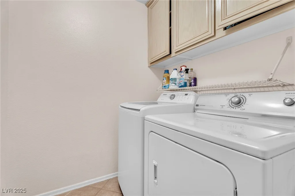 7925 High Stream, Las Vegas, NV 89131