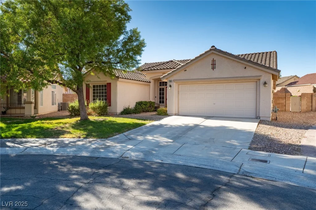 7925 High Stream, Las Vegas, NV 89131